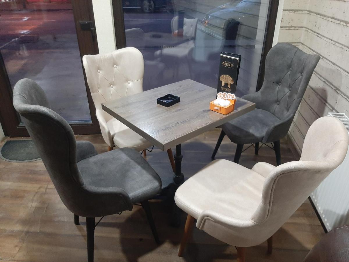 Bed&Breakfast Intermezzo Caffe Kikinda Bagian luar foto