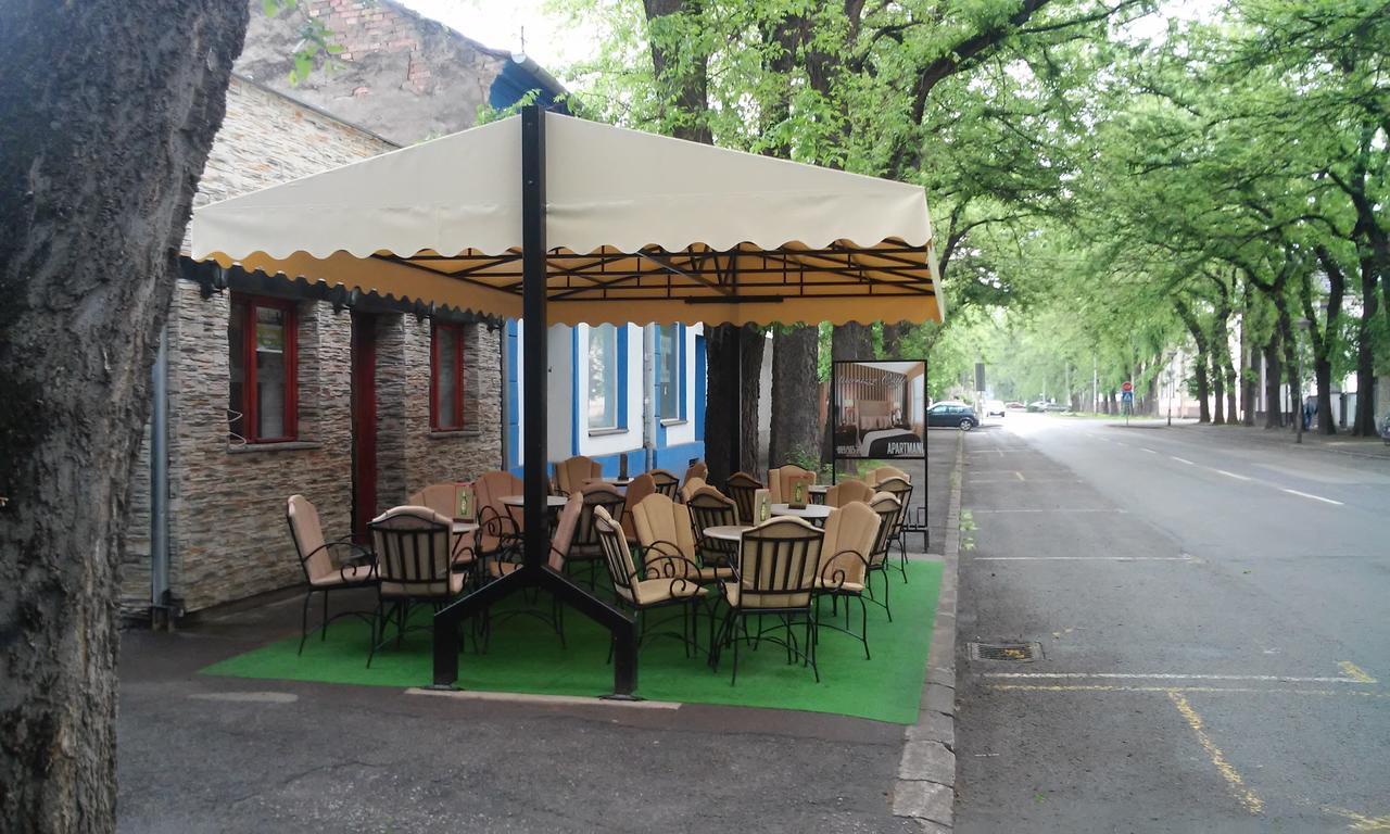 Bed&Breakfast Intermezzo Caffe Kikinda Bagian luar foto