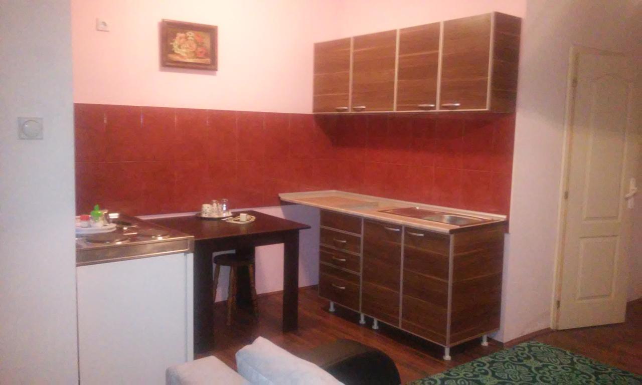 Bed&Breakfast Intermezzo Caffe Kikinda Bagian luar foto