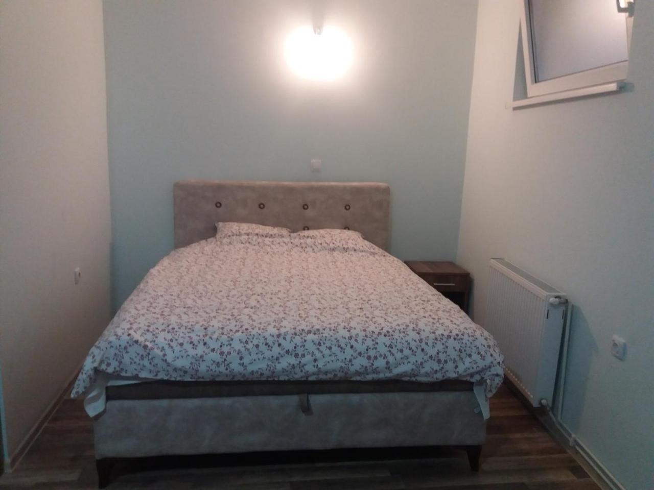 Bed&Breakfast Intermezzo Caffe Kikinda Bagian luar foto